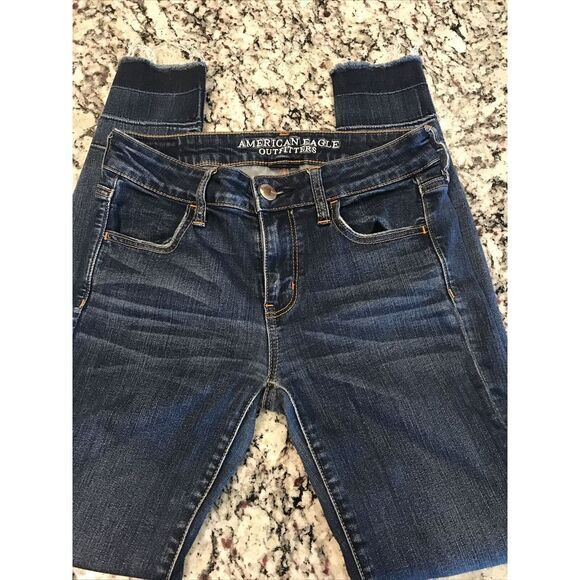 American Eagle Outfitters Denim - American Eagle Size 4 Regular‎ Super Stretch Jegging Distressed Blue Jeans